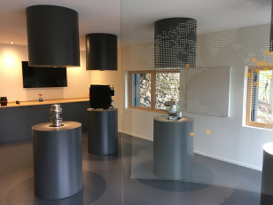 KTR France : panneaux acoustiques pour l’aménagement des différents espaces de travail.